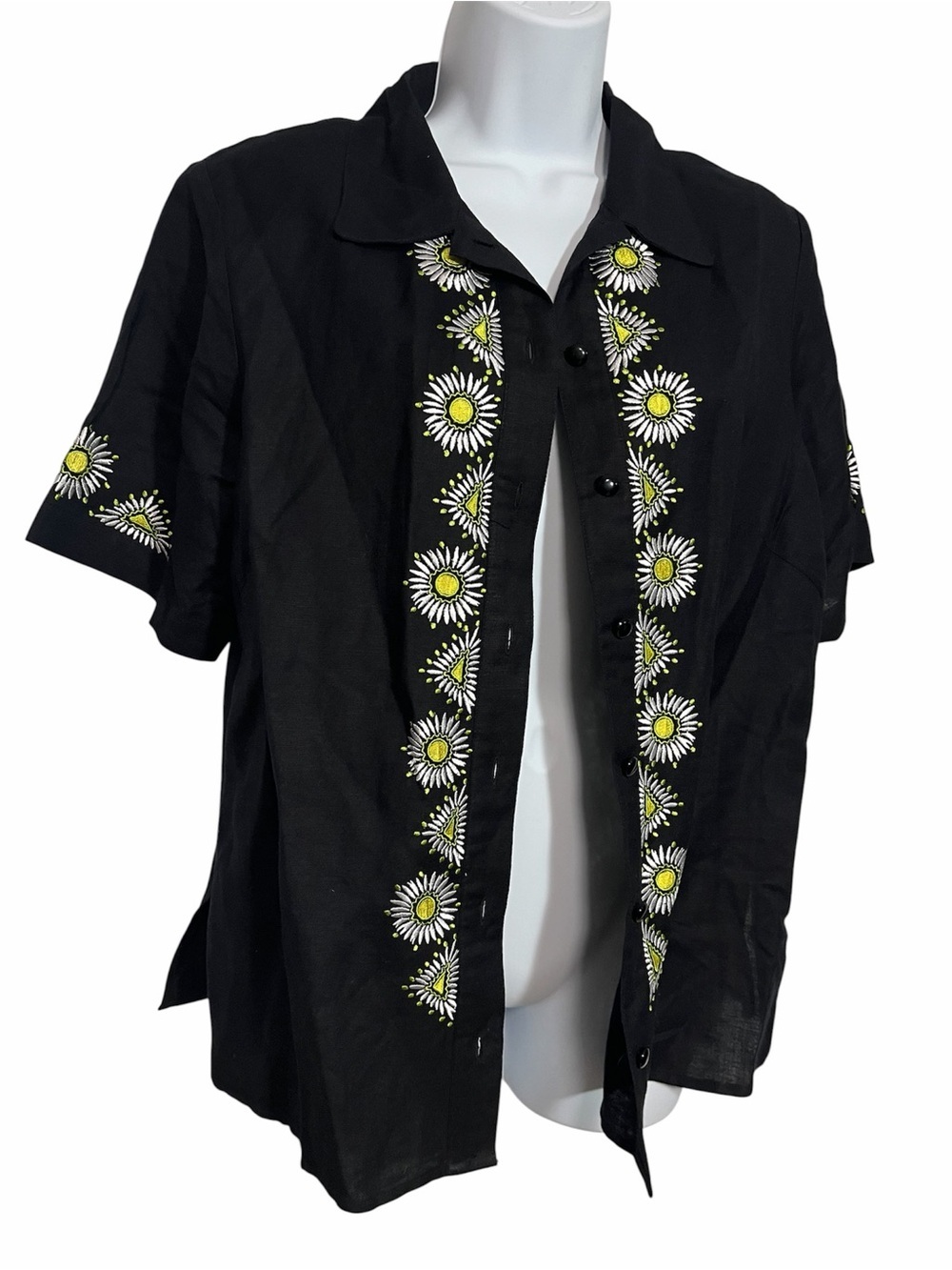 Bob Mackie Black Button-Up Blouse Daisy Embroidery Size Medium Art Funky Floral